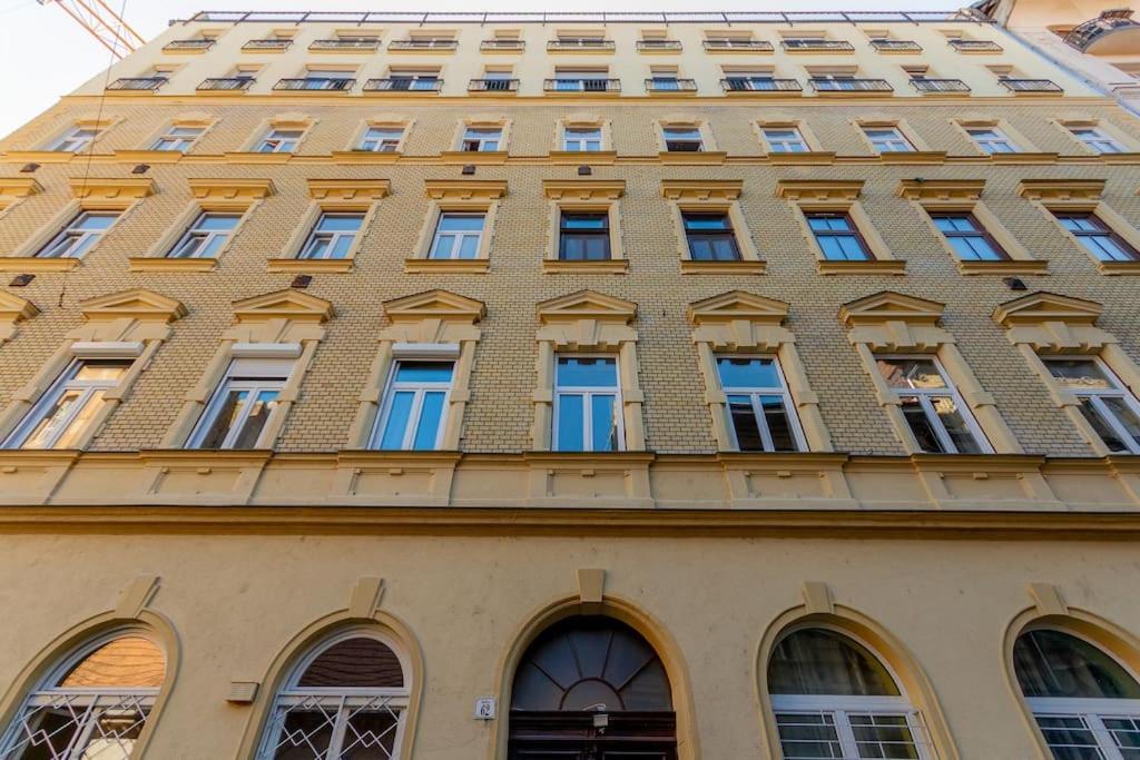 Apartmento Albero Di Acacia By Nw Budapest Exterior photo